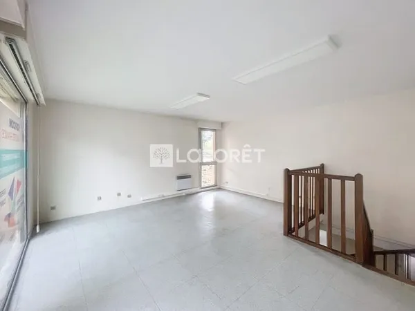 Local commercial - bureaux 120 m² centre-ville de Flers