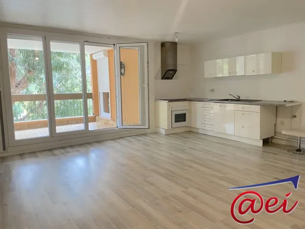 Appartement T4 avec terrasse