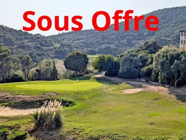 SOUS OFFRE Achat AGAY CAP ESTEREL studio cabine dernier étage, terrasse angle sud-ouest