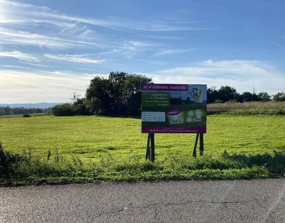 Terrain 989 m²