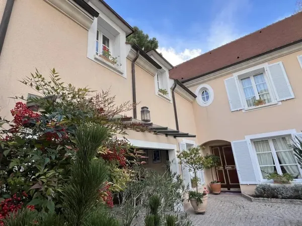 Maison 6 pièces 197 m²