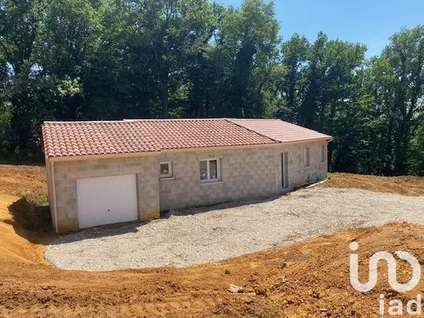 Maison 1 pièce 96 m²