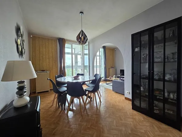 T5 de 92 m² sur la commune de Vénissieux