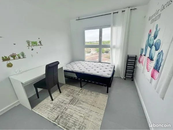 ❗️Une grande chambre qui près de RER A et toutes les commodités
