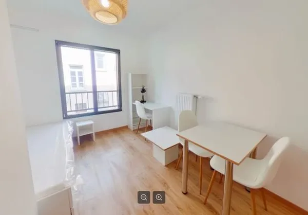 Studio 1 pièce 18 m²
