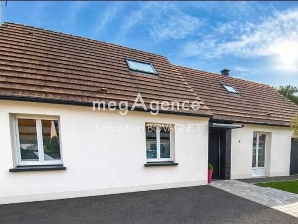 Maison soignée, sans vis-à-vis, prête à vivre.