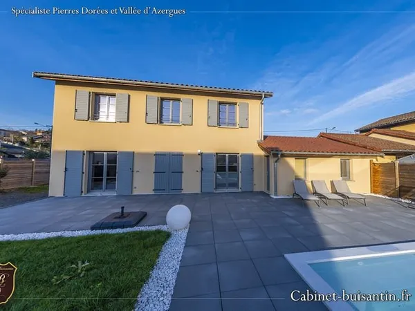 Maison familiale proche centre avec piscine