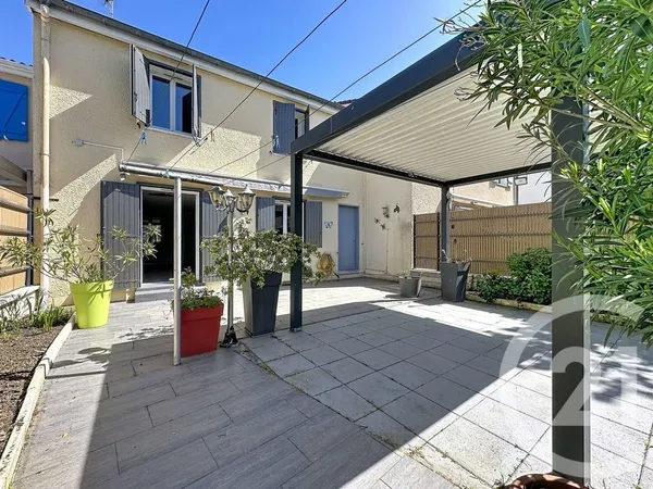 Maison 7 pièces 354 m²