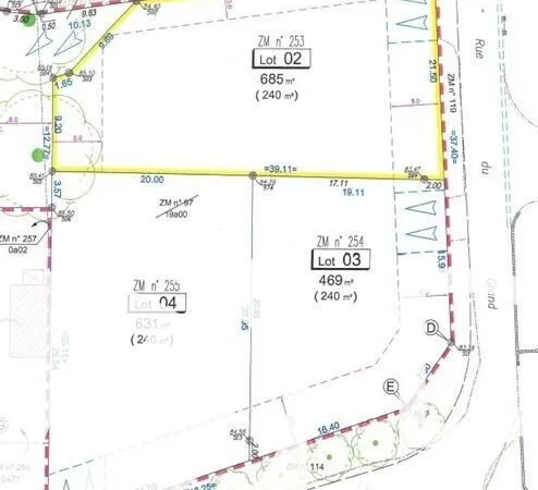 Terrain 685 m² GENNES SUR SEICHE
