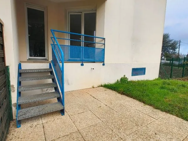 Appartement Poitiers 74 m2 avec terrasse, jardinet et parking