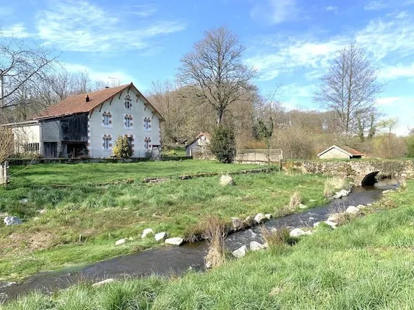 Moulin 7 pièces 200 m²