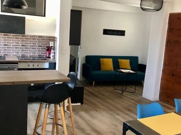 Colocation étudiante F3 rénové + jardin - proche université - charges incluses - La Garde