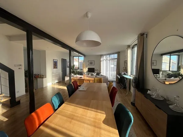 Maison 10 pièces 265 m²