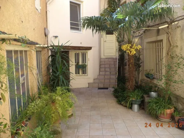 Studio meublé très calme rénové
