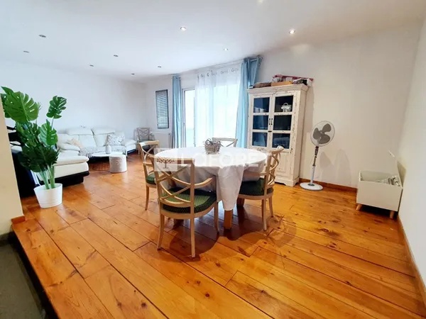 Maison 5 pièces 143 m²