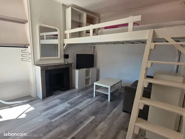 Studio 1 pièce 27 m²