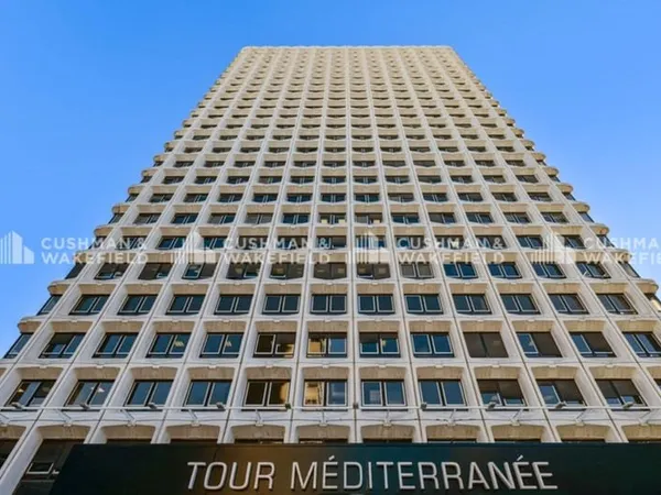 Bureaux 830 m²
