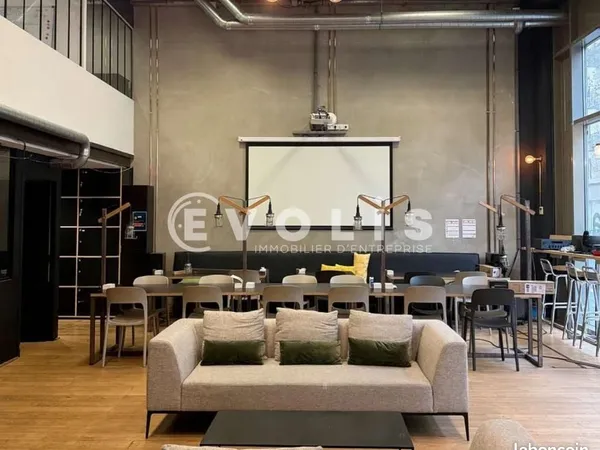 Bureaux 270 m²