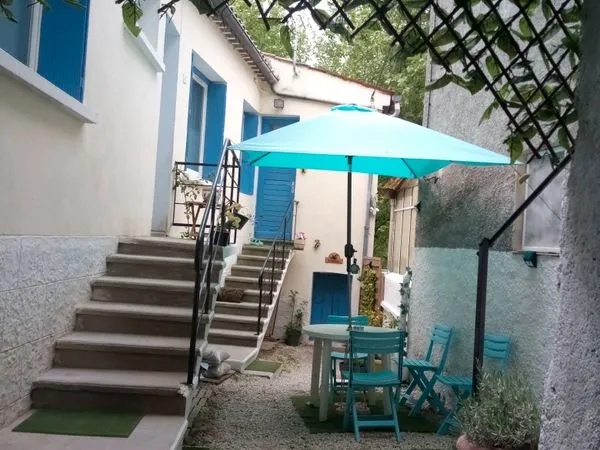 Maison de village avec deux appartements