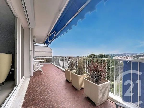 Appartement 4 pièces 82 m²