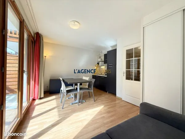 Studio 1 pièce 24 m²