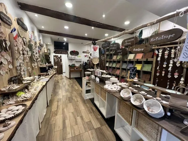 Boutique 56 m²