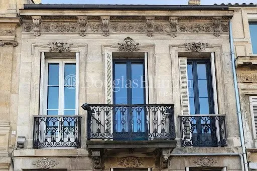 Maison 6 pièces 216 m²