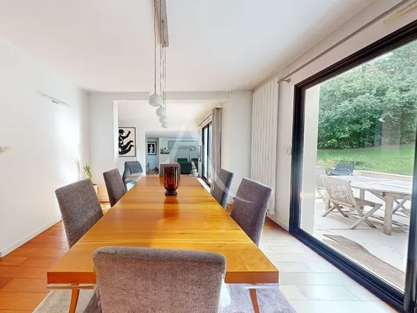 Maison 7 pièces 166 m²