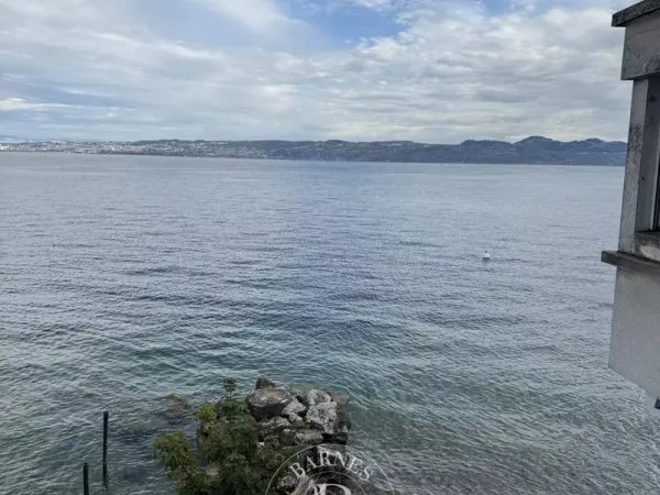 Lugrin - Appartement pieds dans l'eau de 79 m² - 2 chambres