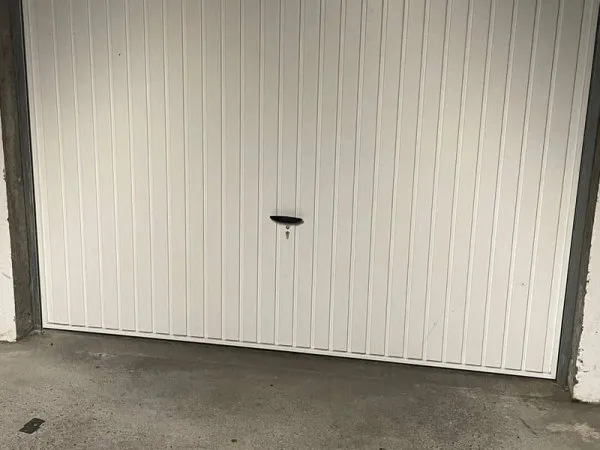 Parking 14 m²