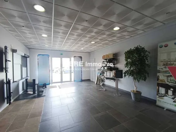 Bureaux 156 m²