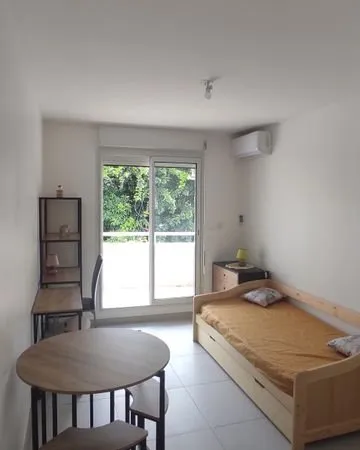 A louer T1 meublé proche FAC