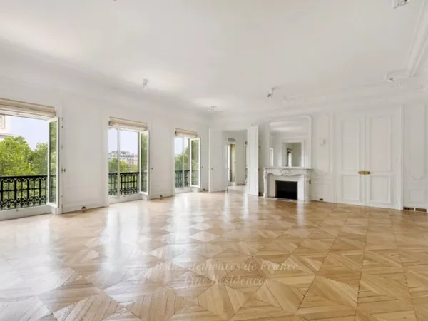 Paris XVIe - Derniers étages - Vue