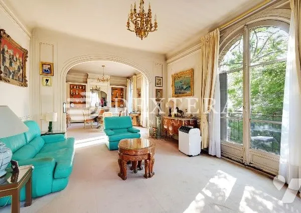 Maison 10 pièces 247 m²
