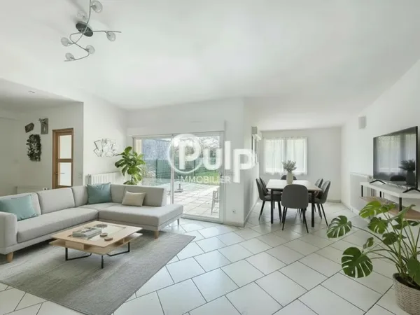 Maison coup de coeur avec jardin - Parking privatif