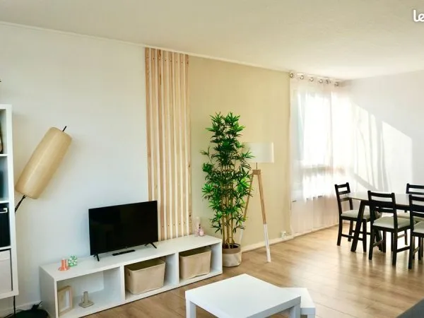 Colocation Place Colbert - Chambre #3