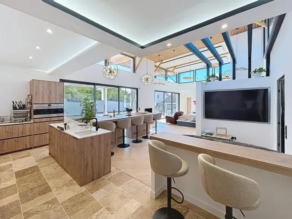 Maison 8 pièces 430 m²