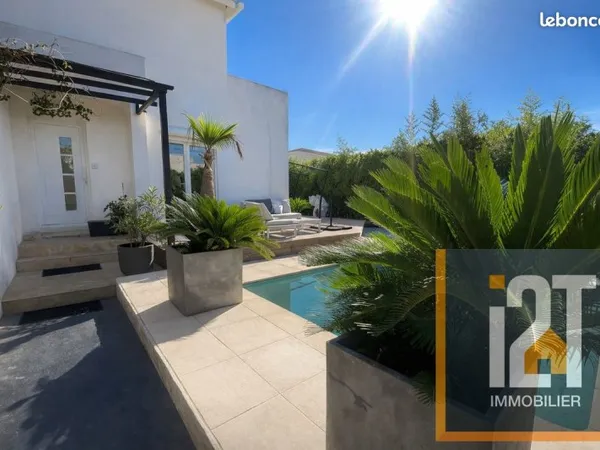 Propriété 6 pièces 110 m²