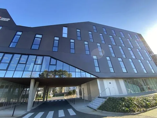 Bureaux 1287 m²