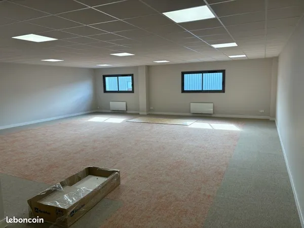 À louer bureau neuf 100 m2