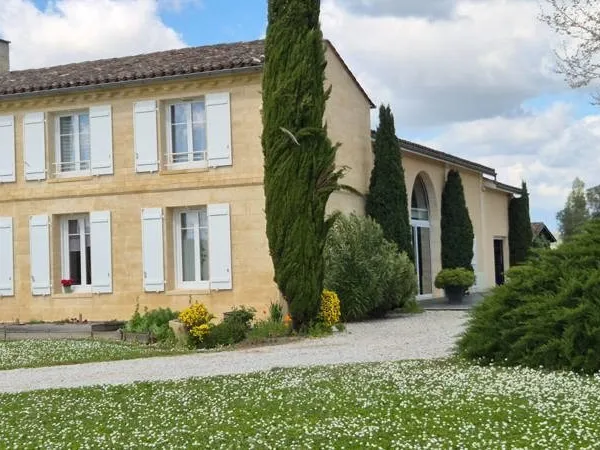 Maison en pierre 6 pièces 258 m²