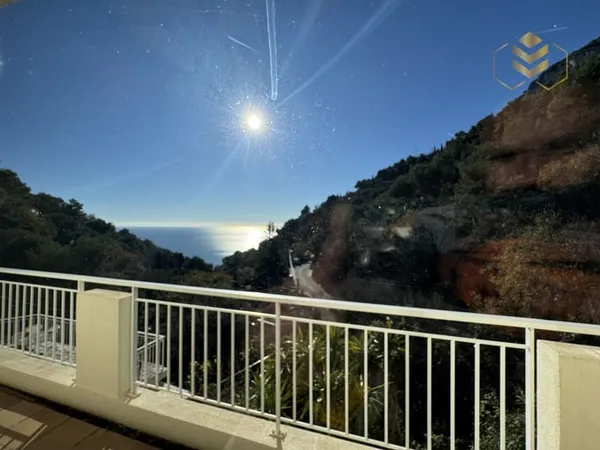UNE NOUVELLE VIE AUX PORTES DE MONACO