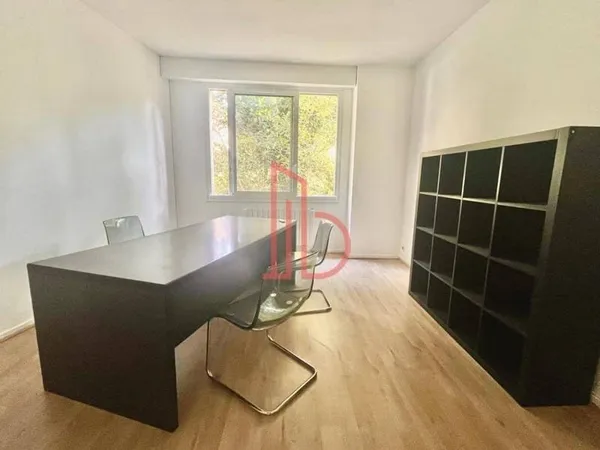 Bureaux 50 m²