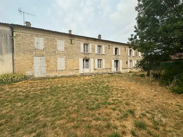 Maison 10 pièces 170 m²