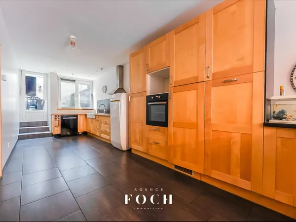 Maison 6 pièces 140 m²