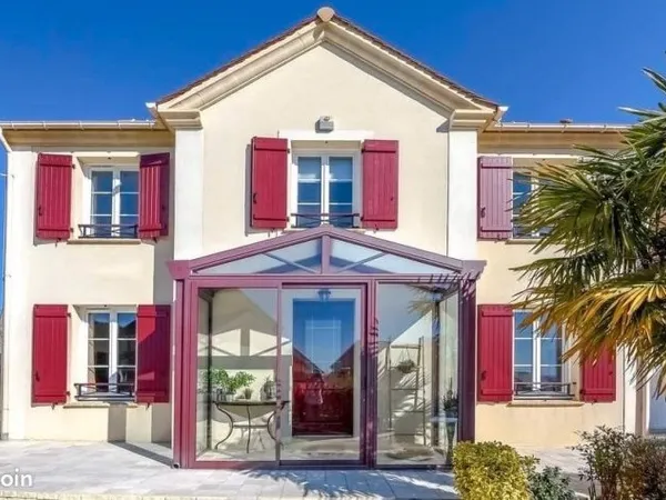 Maison contemporaine 155 m2,sous sol total+ garage