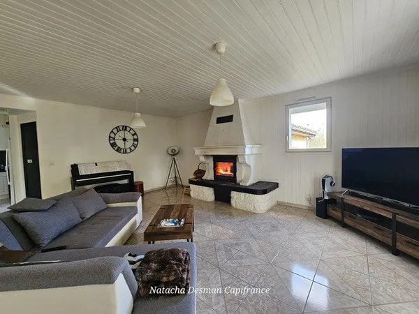 Maison familiale 239 m² au coeur de la nature - 7 pièces - Fort potentiel - SAINTE COLOMBE (17)