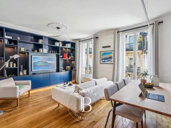 Le service location saisonnière de la maison BARNES vous présente ce bien :