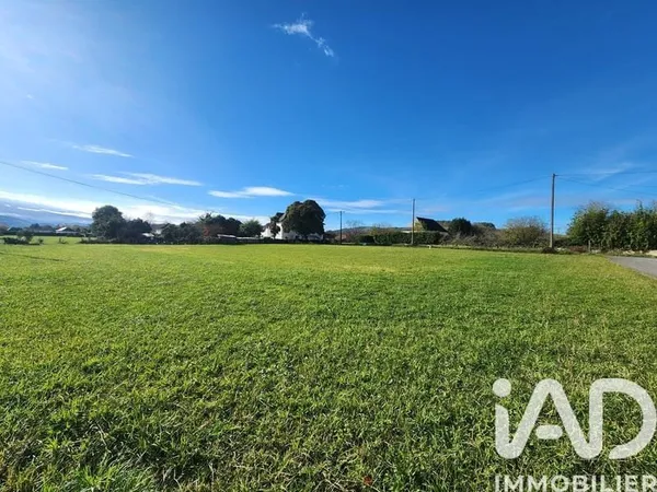 Terrain 1209 m²