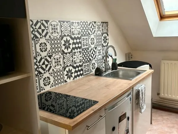 Studio meublé 23m2 près gare quartier Ste Anne